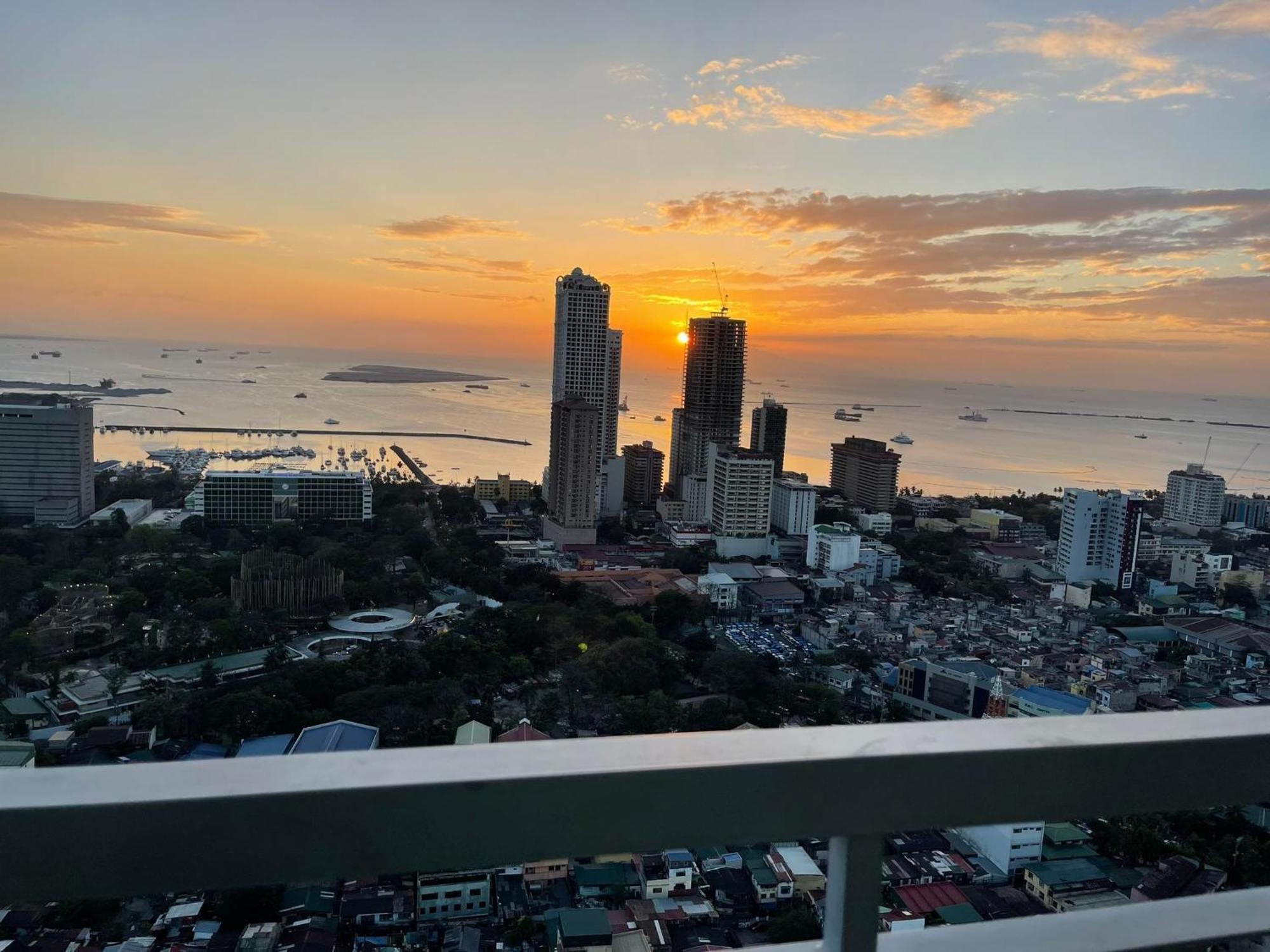 Green Residences Staycation By Pbyy Manila Eksteriør billede